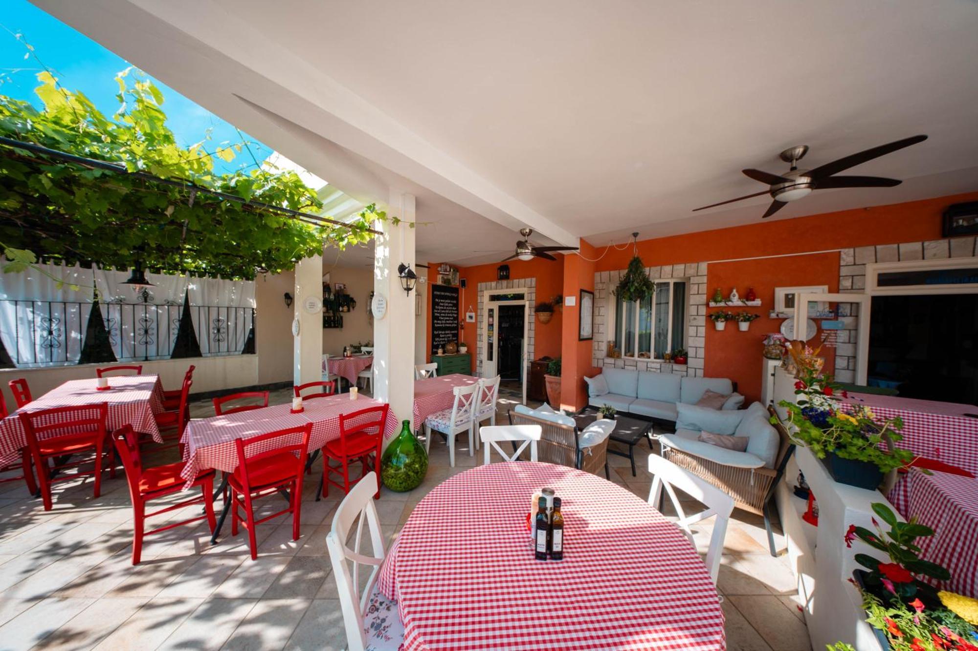 Rooms Villa Padre Pag Town Exterior foto